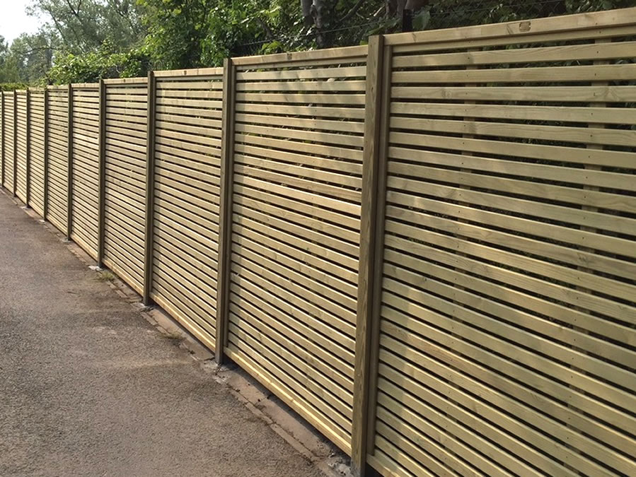 Slatted fence panels