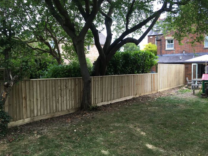 Close board fencing (15)