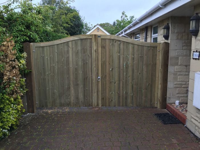 Arch top tongue & groove entrance gates