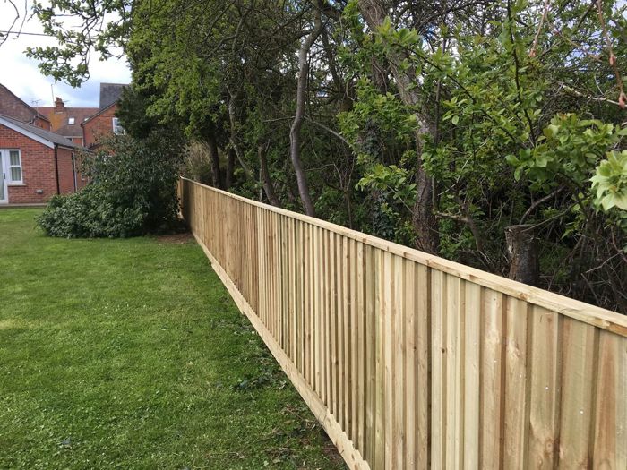 Close board fencing (13)